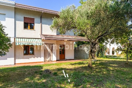Villa bifamiliare via Principe 85, Roncade