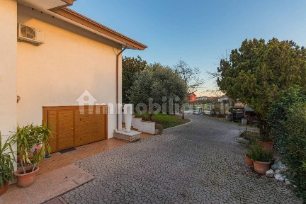 Villa unifamiliare via cavour 24, Pezzan, Istrana