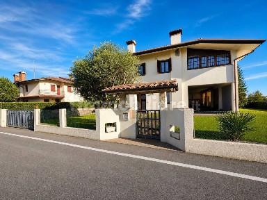 Villa unifamiliare, buono stato, 422 m², Trevignano