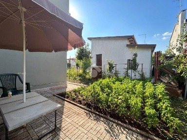 Villa bifamiliare via Luigi De Gobbis, San Giuseppe - Aeroporto, Treviso