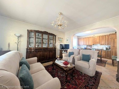 Villa bifamiliare via Treforni 1, Centro, Paese