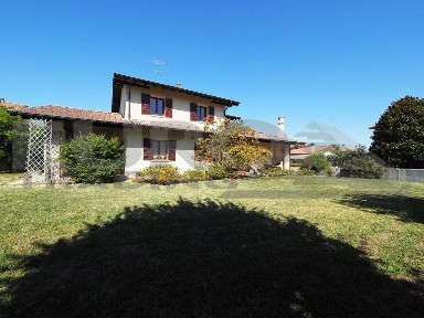 Villa unifamiliare piazza San Pio X, Centro, Casier