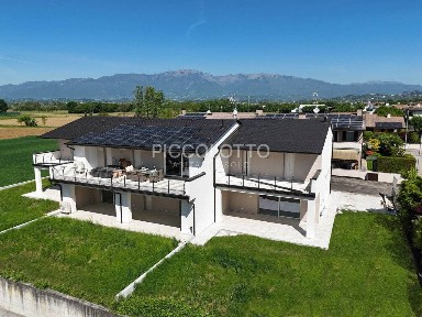 Villa bifamiliare via Asolana, Altivole