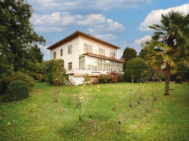 Villa unifamiliare via Roma, Oné, Fonte