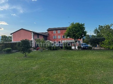 Villa bifamiliare via Monte Grappa, Centro, Montebelluna