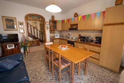 Villa unifamiliare viale Pietro Bertolini 29, Centro, Montebelluna