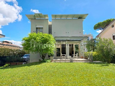 Villa unifamiliare via Lorenzo da Ponte, Viale Luzzatti, Treviso