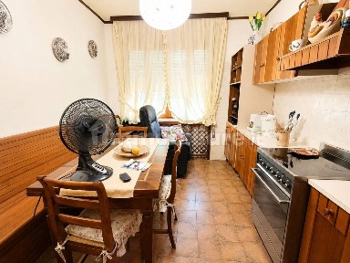 Arcade, Via Roma