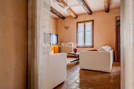 Villa bifamiliare via Cannaregio, Centro, Castelcucco