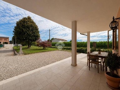 Villa unifamiliare via Antonio Canova, San Rocco, Giavera del Montello