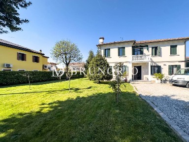 Villa unifamiliare via San Giorgio 4, Castelfranco Veneto