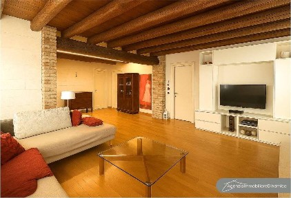 Villa bifamiliare via Bolda, Centro, Santa Lucia di Piave