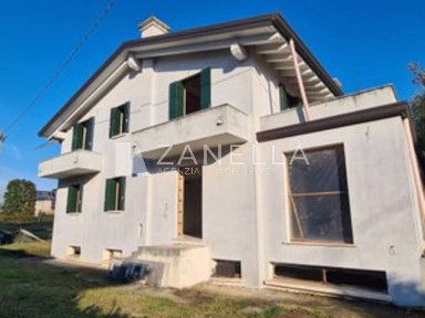 Villa bifamiliare via Domenico Cimarosa, Castelfranco Veneto
