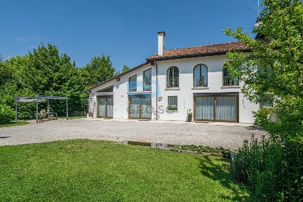 Villa unifamiliare via Capitello, Casier