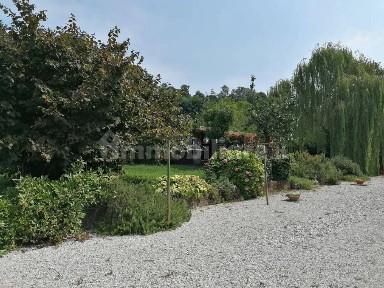 Villa unifamiliare via Aglaia Anassillide, 93, Centro, Montebelluna
