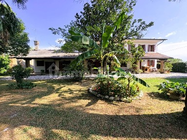 Villa bifamiliare via Tagliamento, Molino Campocroce, Mogliano Veneto
