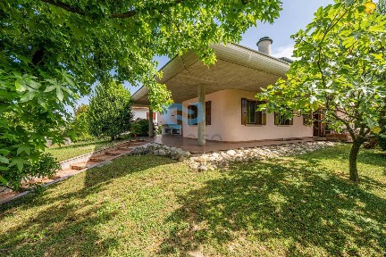 Villa unifamiliare via Guido Bergamo, Dosson, Casier