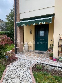 Villa bifamiliare via San Martino 23, Centro, Pieve di Soligo