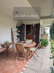 Villa bifamiliare da ristrutturare, Centro, Vittorio Veneto