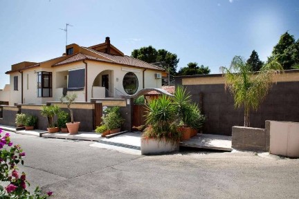 Villa plurifamiliare via delle Mandorle, Centro, Sciacca