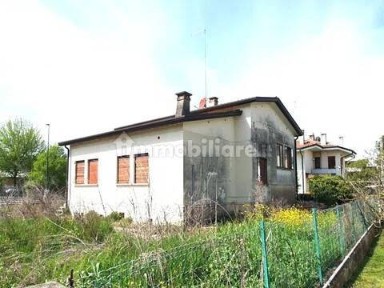 Villa unifamiliare via Montello, 13, Viale Luzzatti, Treviso