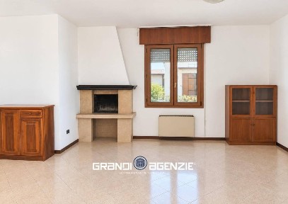 Resana, Via Vittorio Veneto, 2