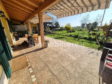 Villa unifamiliare, ottimo stato, 211 m², Oderzo