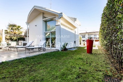 Villa unifamiliare via Lucchesi 25, Santa Maria del Rovere, Treviso