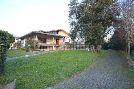 Montebelluna, vicolo dei balestrieri, 7