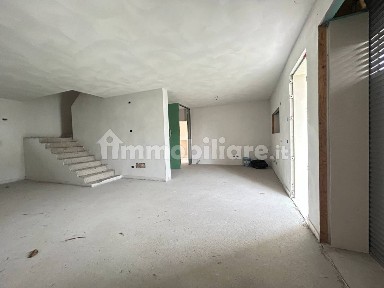 Villa unifamiliare, nuova, 188 m², Loria