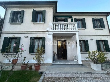 Villa unifamiliare via Giuseppe Giusti, Castelfranco Veneto