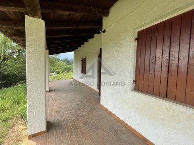 Villa unifamiliare via Chiesa Monfumo, Monfumo