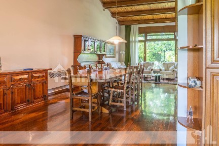 Villa bifamiliare, buono stato, 332 m², Fossamerlo, San Vendemiano