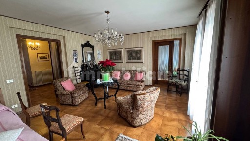 Villa unifamiliare corso Mazzini, Centro, Montebelluna