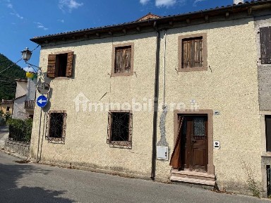 Villa unifamiliare via Marino De Mari, Centro, Follina