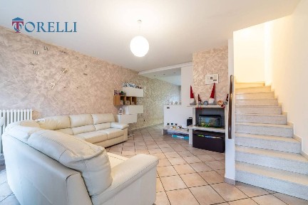 Villa a schiera via Vittorio Bachelet 90, Gualdo, Roncofreddo