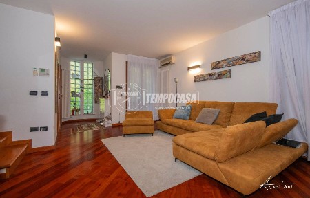 Villa a schiera via Giovanni Falcone 35, Ponte Pietra - Case Frini, Cesena
