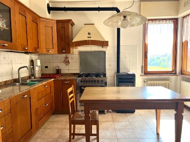 Villa bifamiliare via Sperti 22, Centro, Belluno