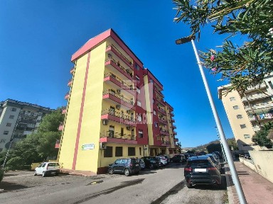 Trilocale via cefaly, Tufolo, Farina, Crotone