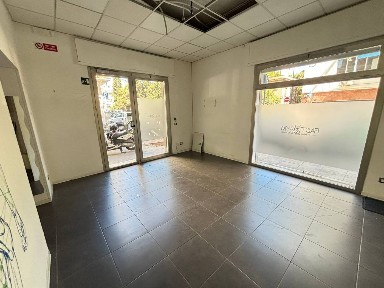 Locale commerciale in Affitto