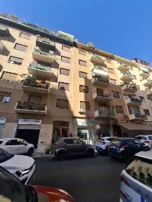 Attività commerciale in Affitto