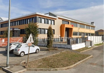 Capannone all'asta via Aosta 16, Beinasco