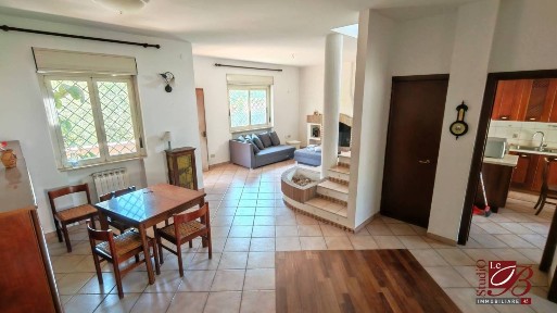 Villa a schiera via Calatafimi 65, Cava dei Selci, Marino