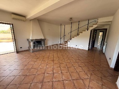 Villa a schiera via Santa Maria, Centro, Sacrofano