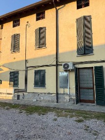 Trilocale via Francesco Sforza, Castello di Brianza