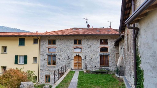 Bilocale via Promessi Sposi, Pescate