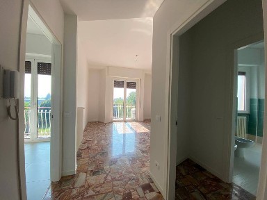 Bilocale via Fratelli Cernuschi, Centro, Merate