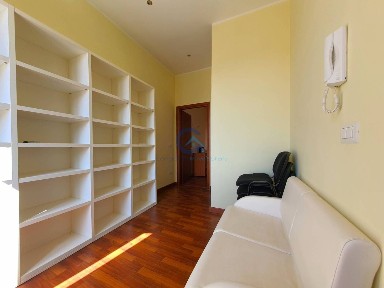 Ufficio - Studio in Affitto
