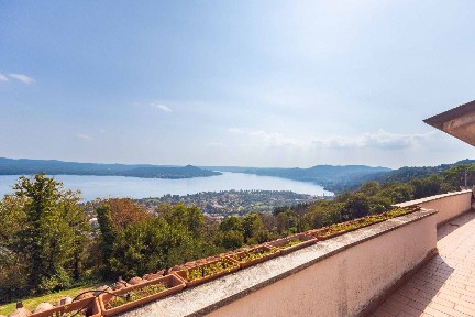 Attico via per Comnago, 21, Lesa