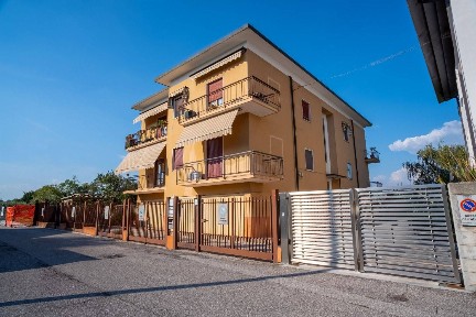 Quadrilocale via Giovanni Amendola, 16, Borgo Milano, Verona